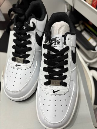 Nike Air Force 1 Blancas y Negras