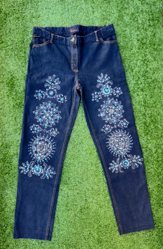 Jeans Luisa Spagnoli ricamati e paillettes