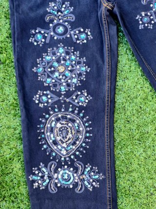 Jeans Luisa Spagnoli ricamati e paillettes