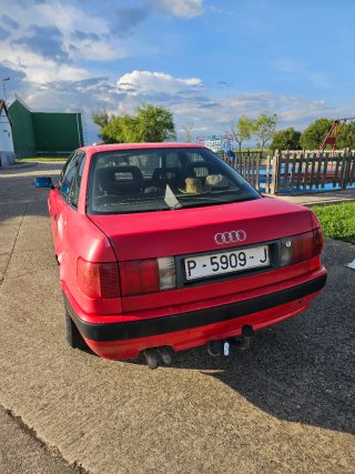 Audi 80