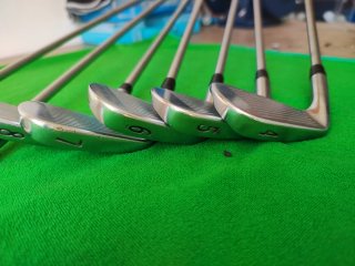Hierros Titleist 714 MB