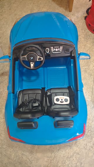 Coche teledirigido BMW azul para niños