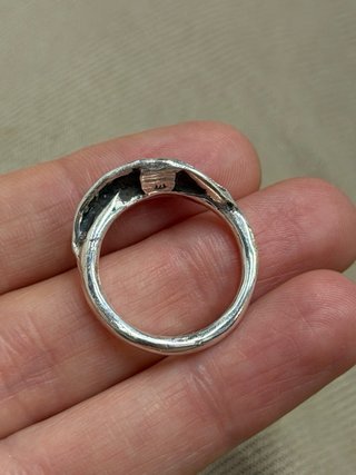 Anello a forma di piuma