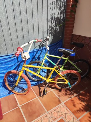 2 BMX Amarillas y Verdes