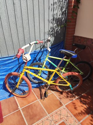 2 BMX Amarillas y Verdes