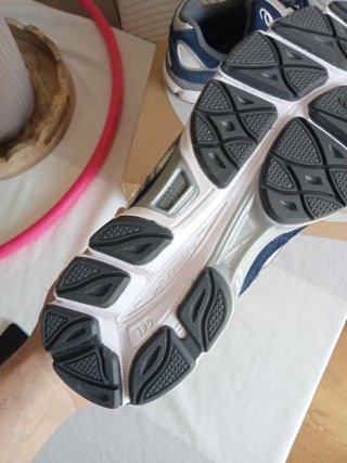 Zapatillas Asics Azul y Blanco