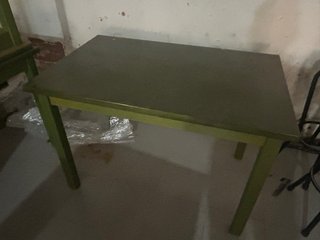 Sillas verdes con asiento  Tapizado verde