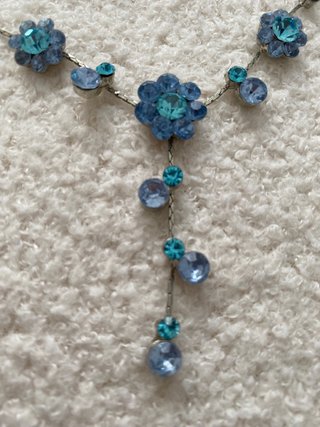 Collar flores azul