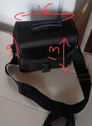 Bolso rígido negro
