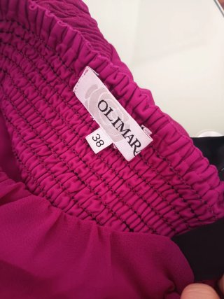 Vestido fiesta fucsia con detalles negros