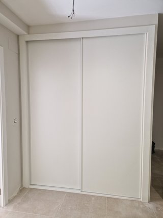 CARPINTERO MONTADOR DE MUEBLES