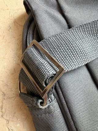 Juego Mochila y Bolso Gris