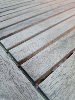 Mesa plegable de acacia