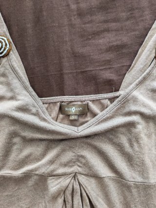 Top beige talla S con adornos