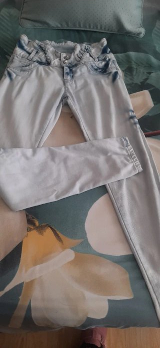 Pantalón vaquero mujer estilo Colombiano