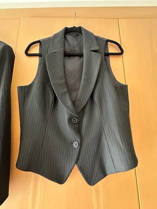 Traje de 3 piezas Benetton(mujer talla L)