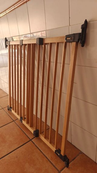 Barandilla seguridad madera para niños