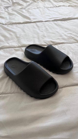 Chanclas Yeezy Slide Adidas Negras