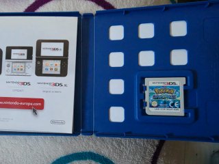 Nintendo 2DS XL Edizione Pokeball + Pokémon Zaffiro
