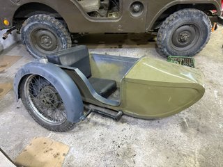 Coche lateral moto clásica, buen estado