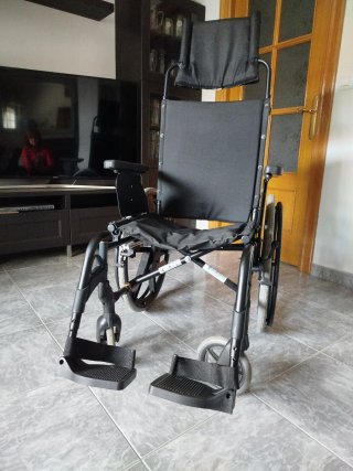Silla de ruedas Brezy Premium