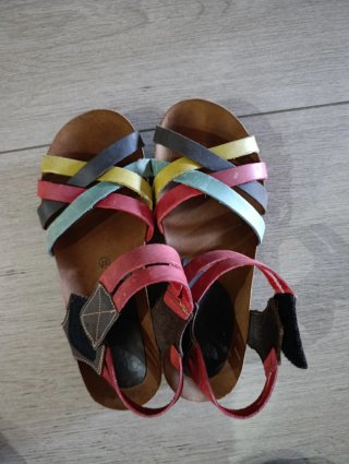 3 Pares Sandalias Multicolor Nuevas