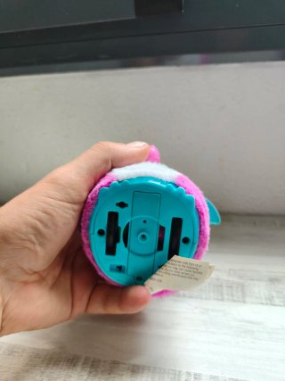 Hatchimal Pingüino Rosa