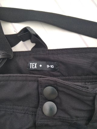 Pantalón de nieve negro con tirantes...