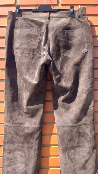 Pantalón de cuero marrón