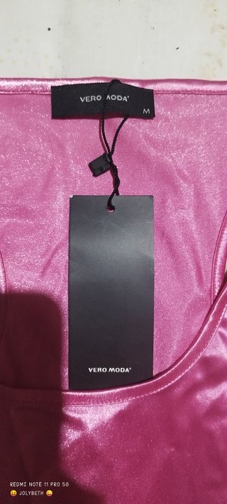 Top Metalizado Rosa Vero Moda