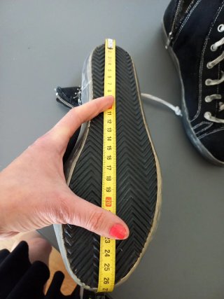 Scarpe basse borchiate nere n.40