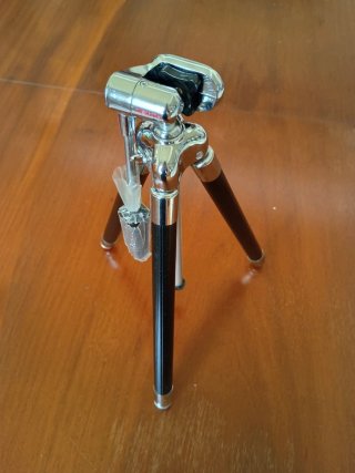 Trípode Zenith para cámara fotográfica