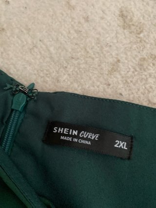 Lote 2 vestidos T48 verde y fucsia