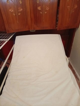 Cama eléctrica para enfermos