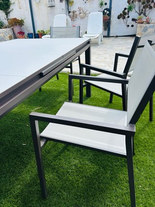 Conjunto Mesa extensible exterior con 6 sillas