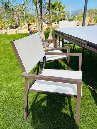 Conjunto Mesa extensible exterior con 6 sillas