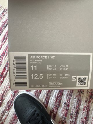 Nike Air Force 1 Negras y Blancas
