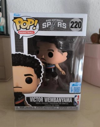 Funko Pop Victor Wembanyama 220(Special Edition)