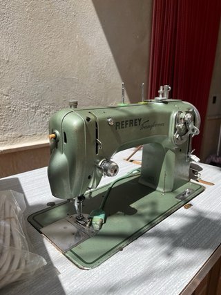 Máquina de coser Refrey Transforma