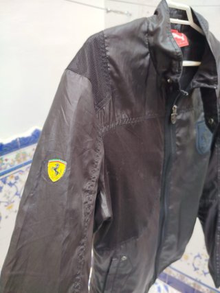Chaqueta Ferrari x Puma Negra Original