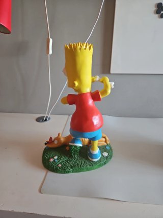 Figura Bart Simpson con Perro y Mariposa