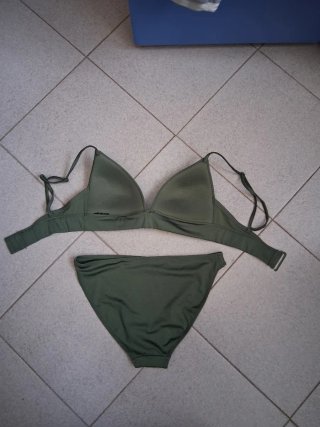 Costume da bagno bikini verde
