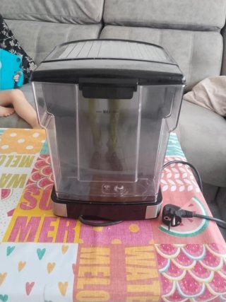 Cafetera marca ufesa con muy poco uso