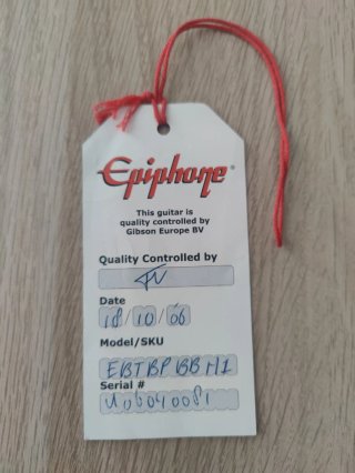 Bajo mik  Epiphone Thunderbird Gothic IV