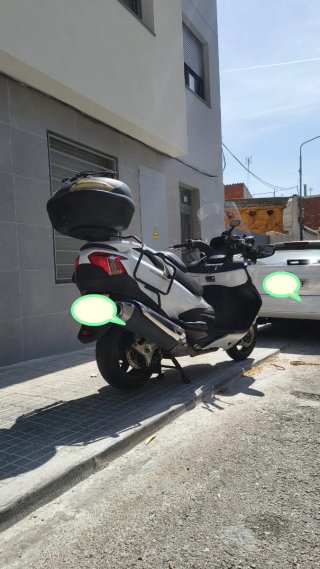Suzuki Burgman 650cc Scooter Automática