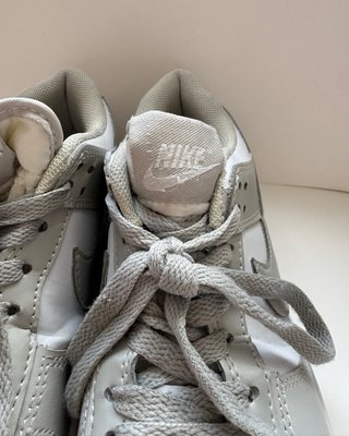 Nike Dunk Gris y Blanco