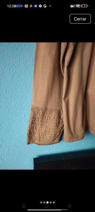 Camiseta beige manga larga