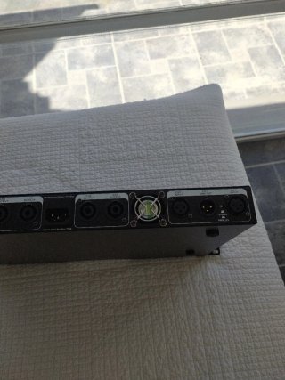 Etapa 4 Canales Clase D 4x1300W Negra