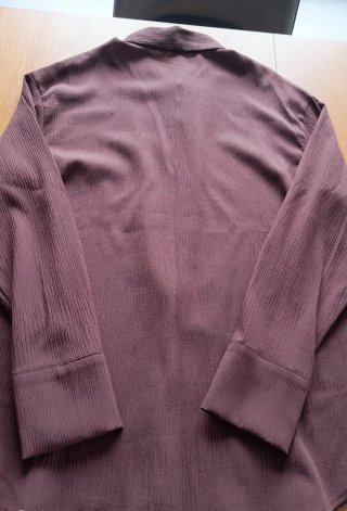 Camisa marrón con textura