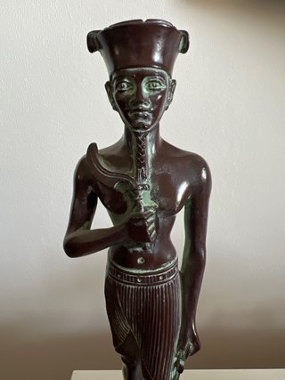 Figura Egipcia imitacion Bronce y Base alabastro